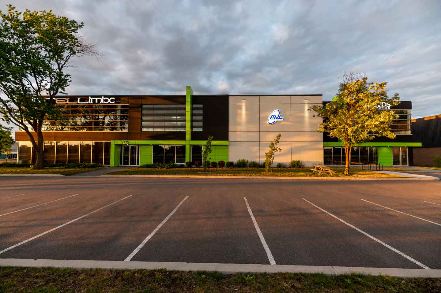 Intellimix warehouse and logistics operations